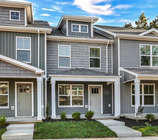 149 Quarry Point Dr, Clarksville, TN 37043