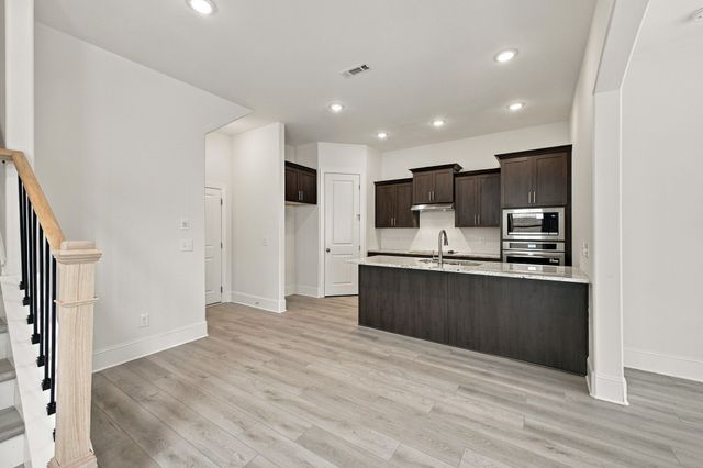 1103 Freeboard Aly, La Vergne, TN 37086