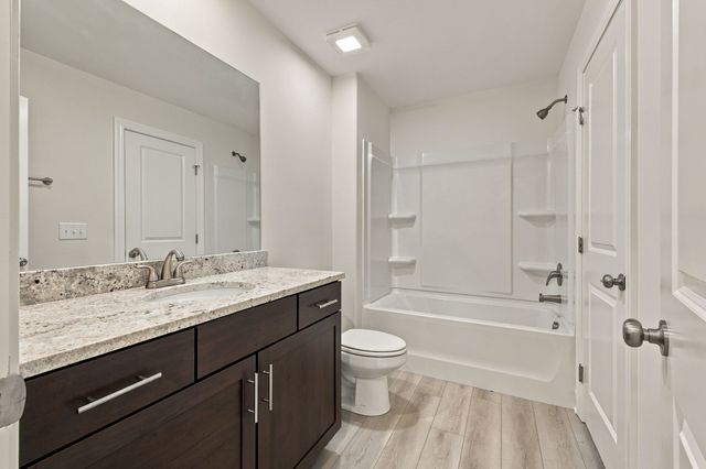 1103 Freeboard Aly, La Vergne, TN 37086