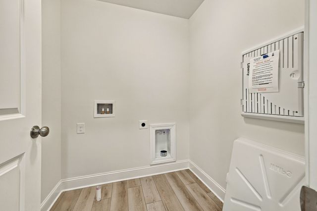 1103 Freeboard Aly, La Vergne, TN 37086