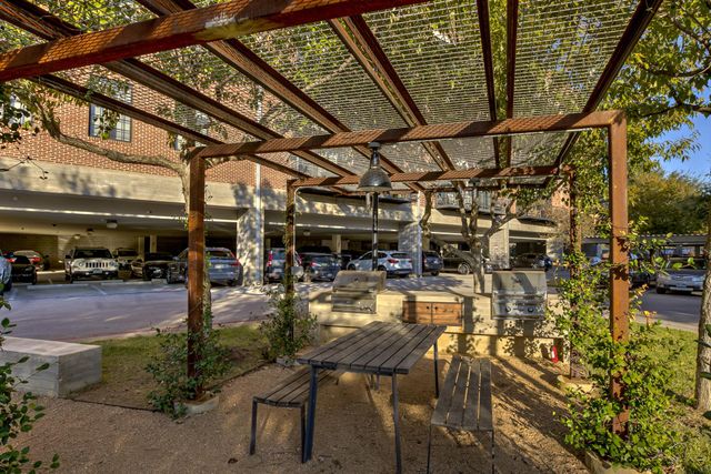 2235 E 6th ST 314, Austin, TX 78702