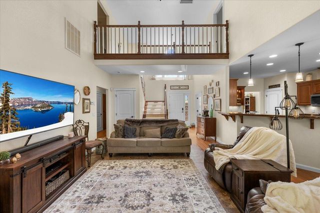 3773 Creek View Drive, Medford, OR 97504