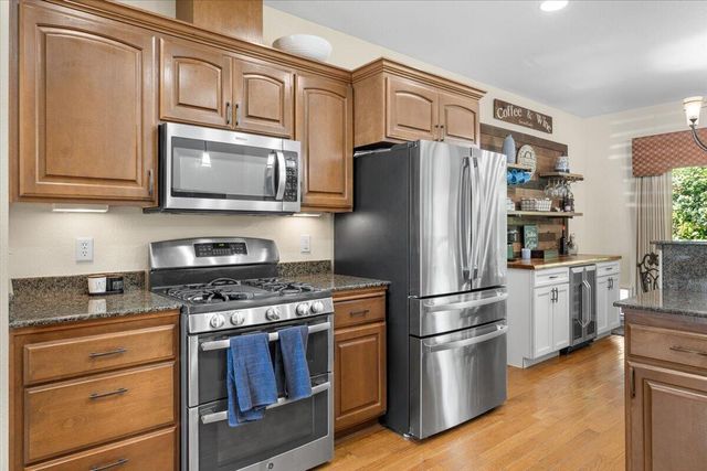 3773 Creek View Drive, Medford, OR 97504