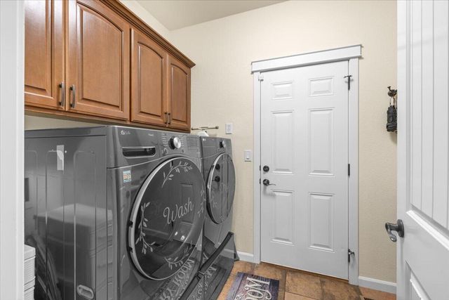 3773 Creek View Drive, Medford, OR 97504