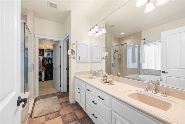 3773 Creek View Drive, Medford, OR 97504