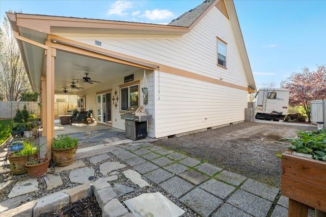 3773 Creek View Drive, Medford, OR 97504