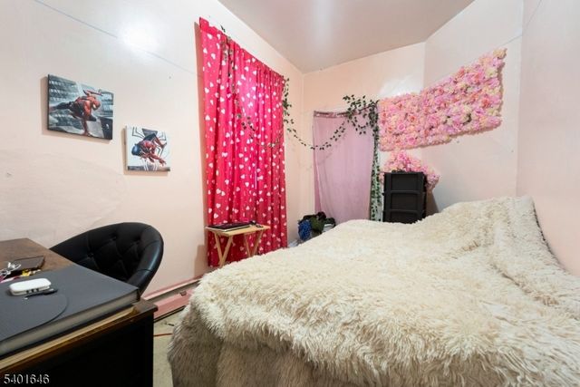 424 Summer Ave, Newark City, NJ 07104