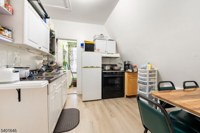 424 Summer Ave, Newark City, NJ 07104