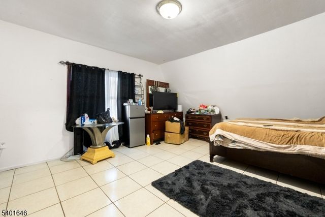 424 Summer Ave, Newark City, NJ 07104