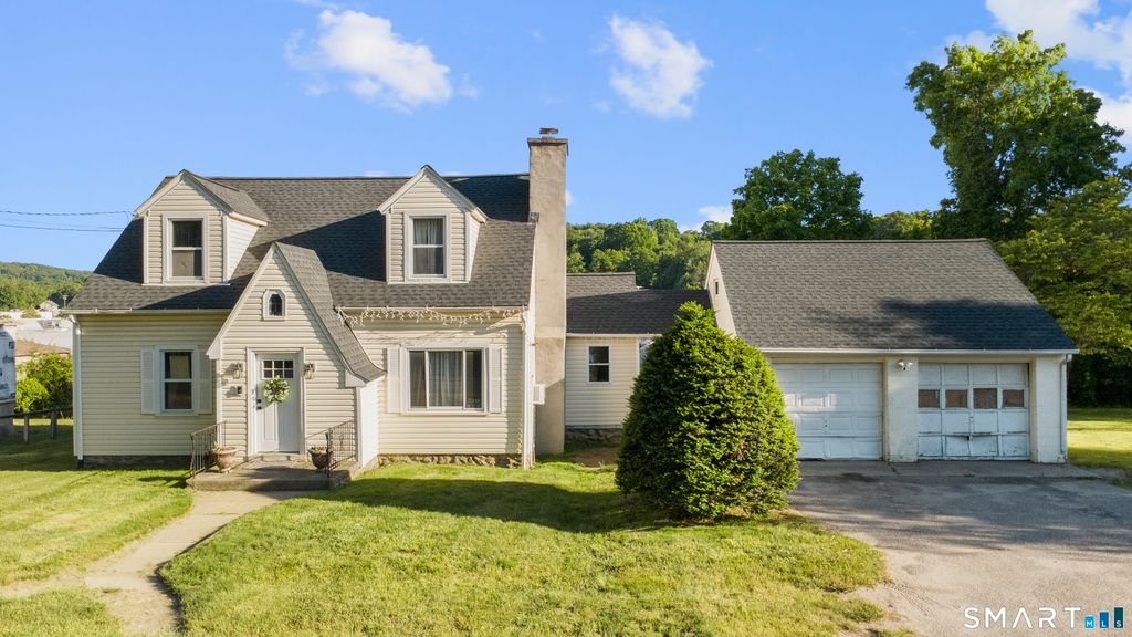 183 Perkins Avenue, Waterbury, CT 06704