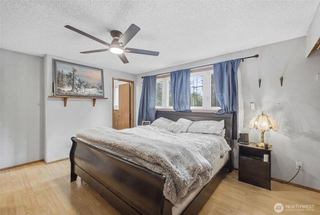 3343 Garfield Court, Oak Harbor, WA 98277