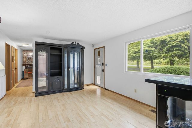 3343 Garfield Court, Oak Harbor, WA 98277