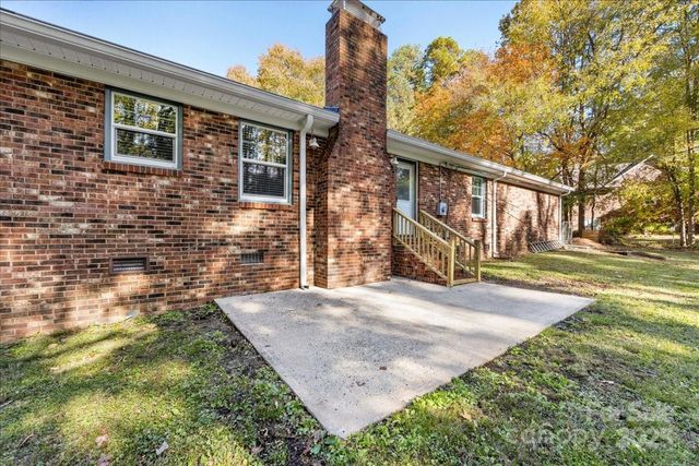 1840 Stoneyridge Drive, Charlotte, NC 28214