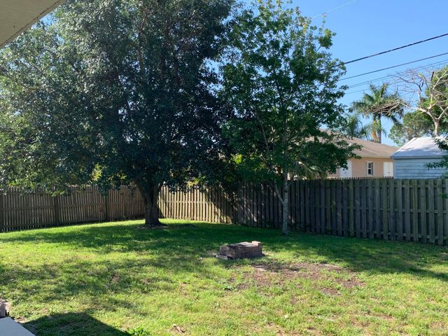 269 SW Ridgecrest Drive, Port St. Lucie, Port St Lucie, FL 34953