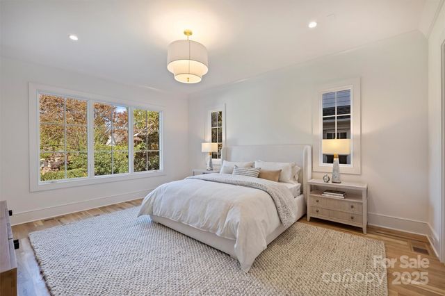 1544 Providence Drive, Charlotte, NC 28211