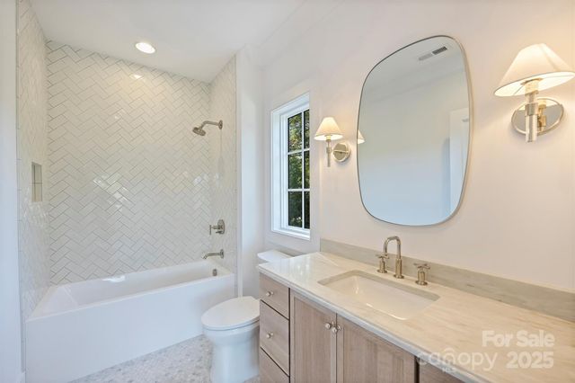 1544 Providence Drive, Charlotte, NC 28211