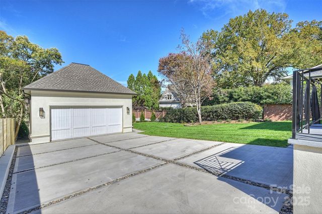 1544 Providence Drive, Charlotte, NC 28211