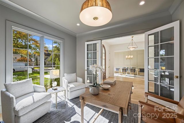 1544 Providence Drive, Charlotte, NC 28211