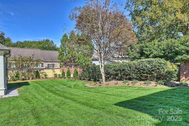 1544 Providence Drive, Charlotte, NC 28211