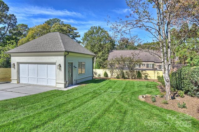 1544 Providence Drive, Charlotte, NC 28211