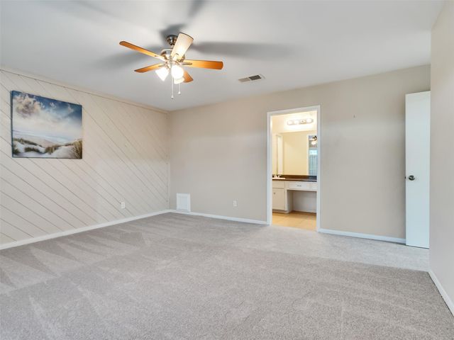 2362 College Green Drive, Houston, TX 77058