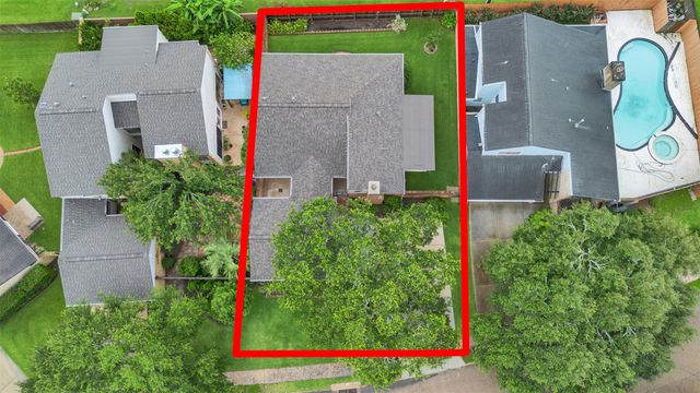 2362 College Green Drive, Houston, TX 77058