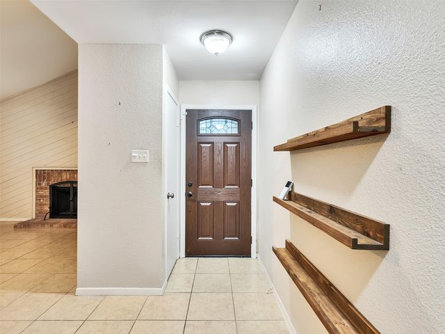 2362 College Green Drive, Houston, TX 77058