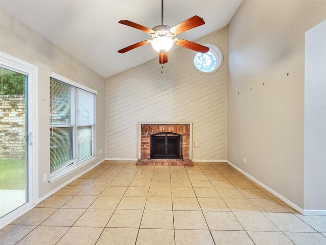 2362 College Green Drive, Houston, TX 77058