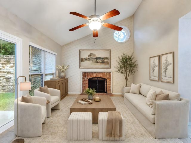 2362 College Green Drive, Houston, TX 77058