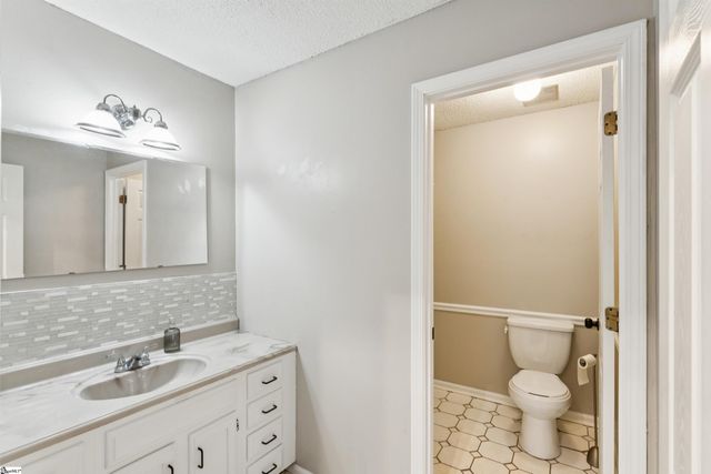 713 Jameson Road, Easley, SC 29640