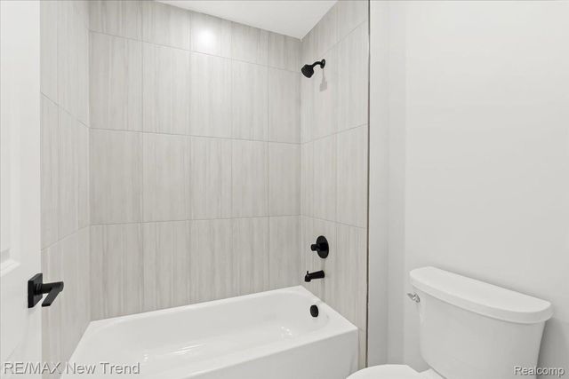 8541 Joseph Street, Commerce Charter Township, MI 48382