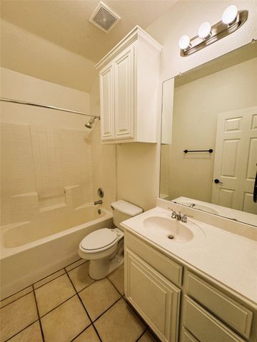 4820 Western Meadows Court, Fort Worth, TX 76244