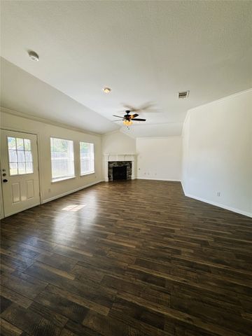 4820 Western Meadows Court, Fort Worth, TX 76244