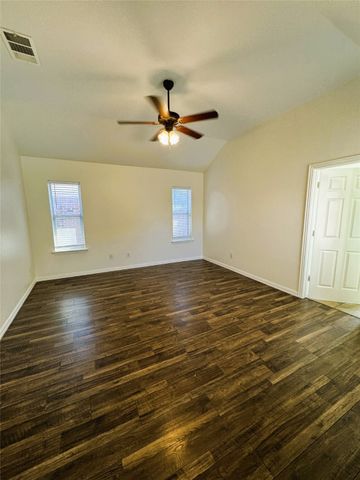 4820 Western Meadows Court, Fort Worth, TX 76244