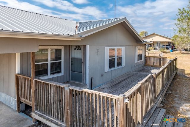 3300 State Highway 95, Shiner, TX 77984