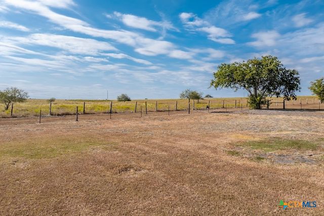 3300 State Highway 95, Shiner, TX 77984