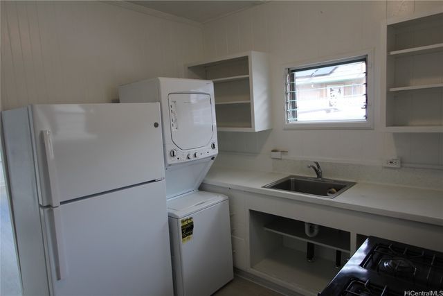 2111 Booth Road, Honolulu, HI 96813