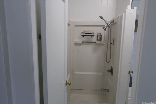 2111 Booth Road, Honolulu, HI 96813