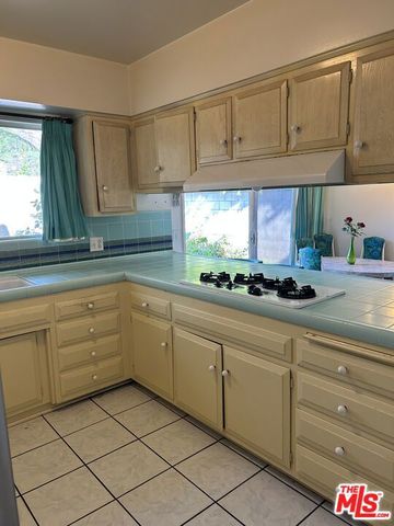 18137 Wakecrest Drive, Malibu, CA 90265