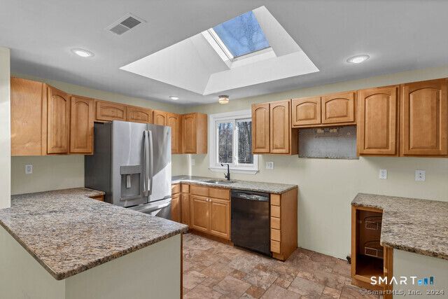 13 Victoria Lane, Old Lyme, CT 06371