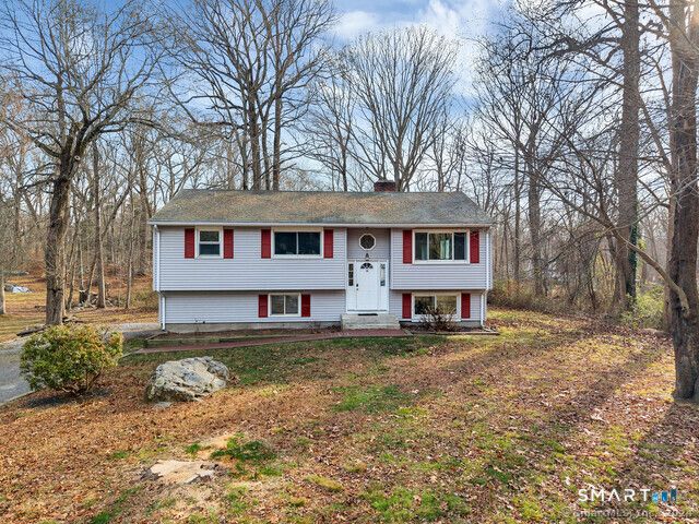 13 Victoria Lane, Old Lyme, CT 06371
