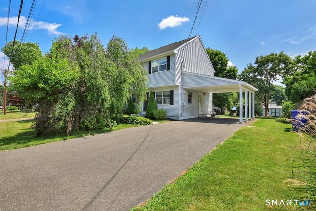 30 Quaker Lane, Southington, CT 06489