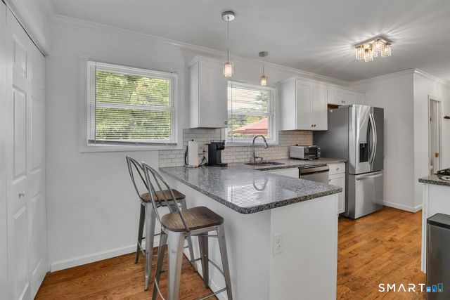 30 Quaker Lane, Southington, CT 06489
