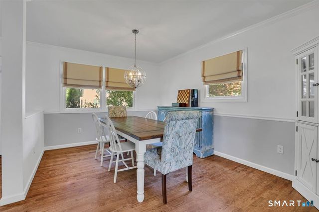 30 Quaker Lane, Southington, CT 06489