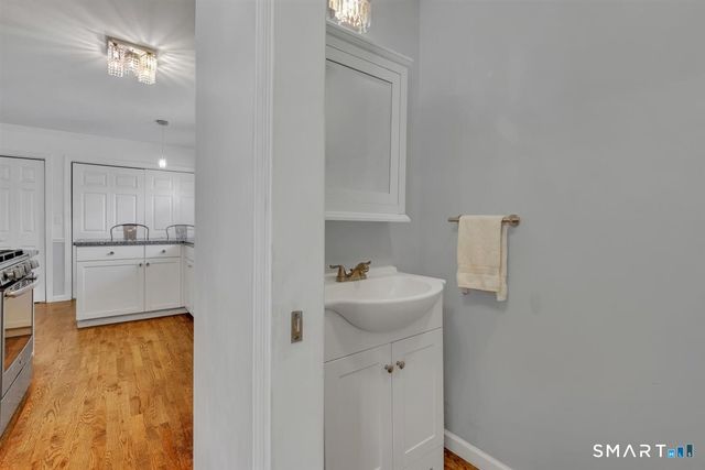 30 Quaker Lane, Southington, CT 06489