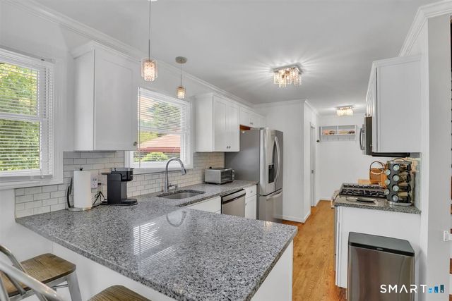 30 Quaker Lane, Southington, CT 06489