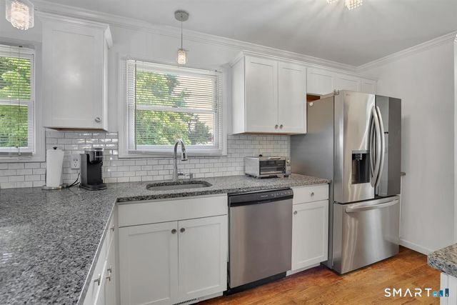 30 Quaker Lane, Southington, CT 06489