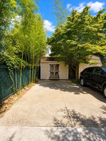 2130 Batchelder Street, Brooklyn, NY 11229