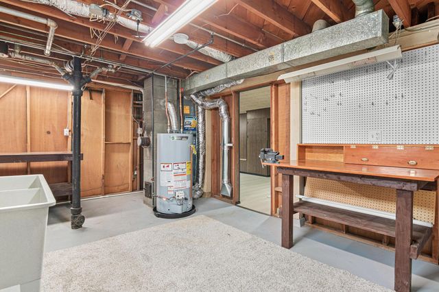 338 12th Avenue S, South Saint Paul, MN 55075