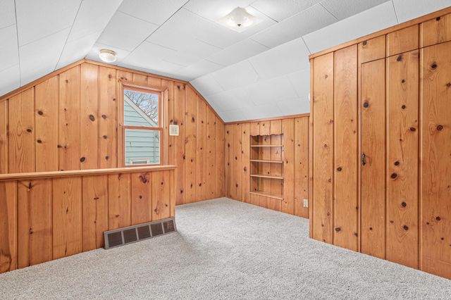 338 12th Avenue S, South Saint Paul, MN 55075